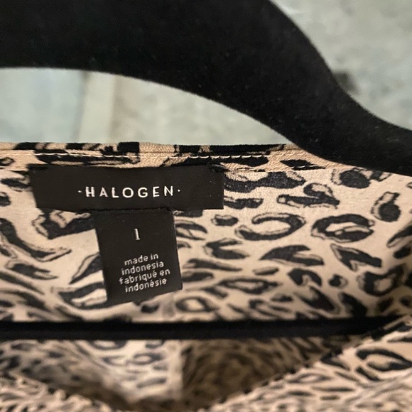 Halogen blouse - size L. EUC - Picture 2 of 2